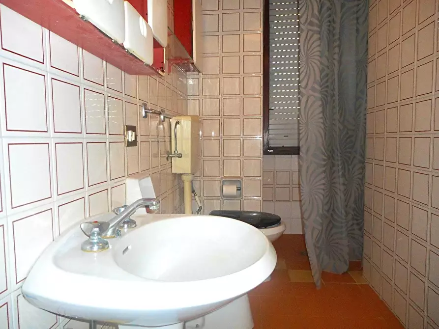 Immagine 12 di Appartamento in vendita  a Massa