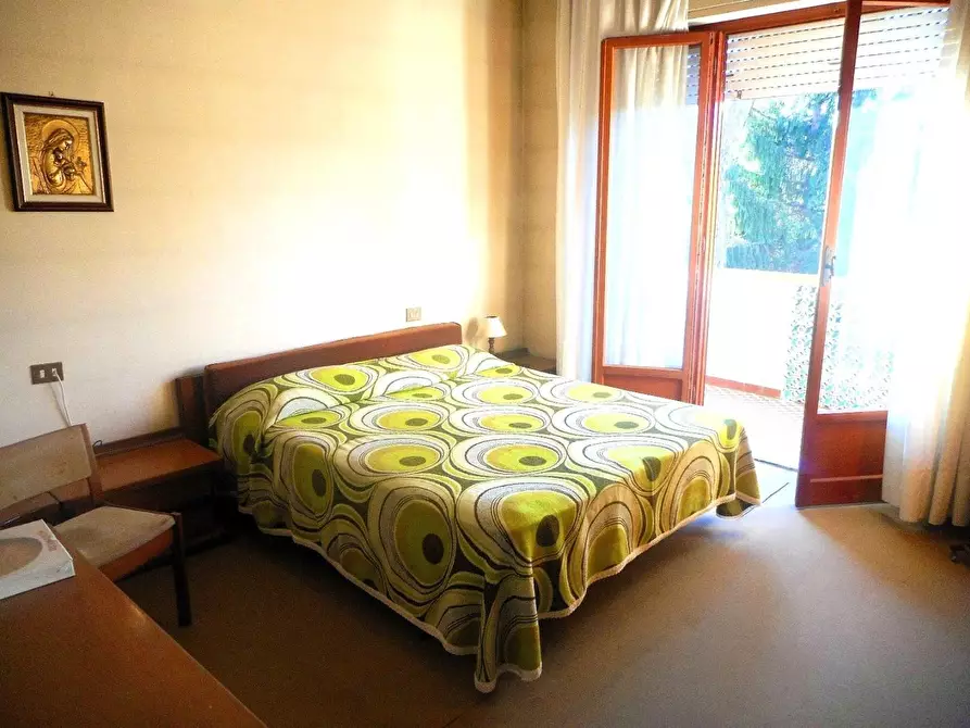 Immagine 7 di Appartamento in vendita  a Massa