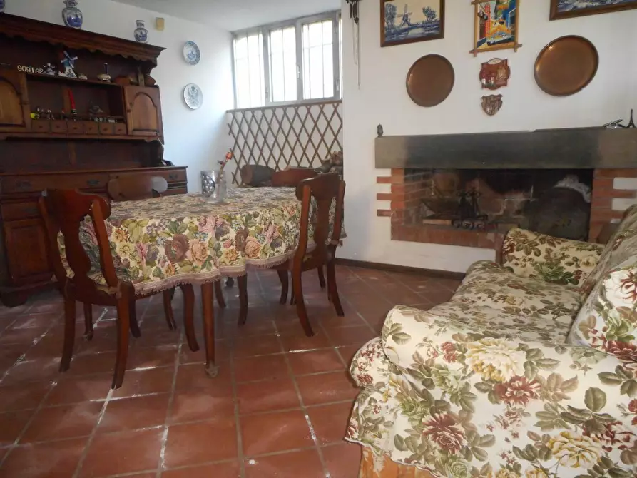 Immagine 15 di Appartamento in vendita  a Massa