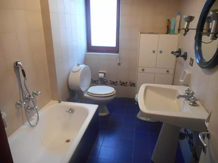 Immagine 9 di Appartamento in vendita  a Massa