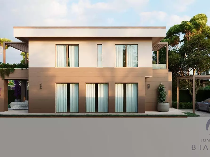 Immagine 3 di Casa indipendente in vendita  a Forte Dei Marmi