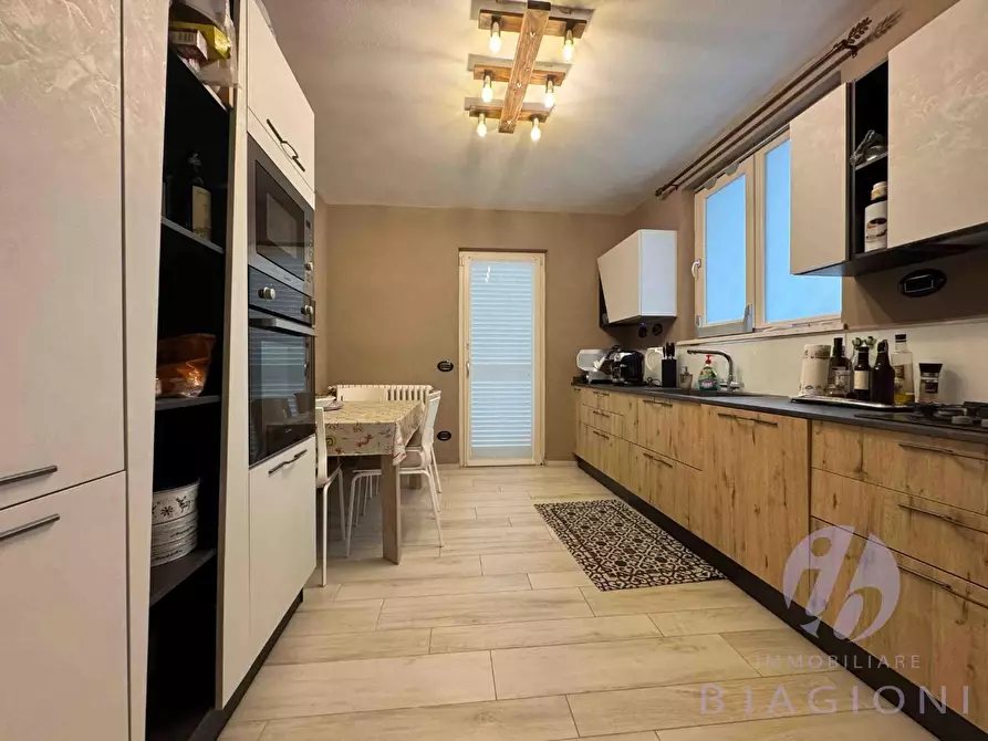 Immagine 7 di Casa bifamiliare in vendita  a Forte Dei Marmi