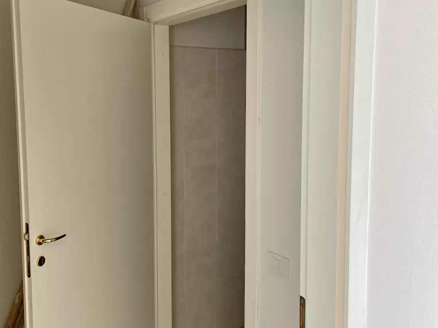 Immagine 7 di Ufficio in affitto  a San Miniato