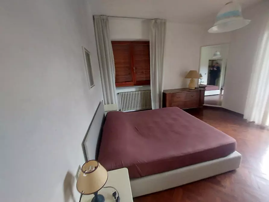 Immagine 18 di Villa in vendita  a Massa