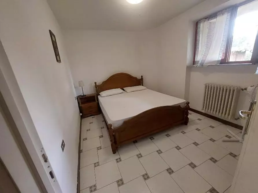 Immagine 25 di Villa in vendita  a Massa