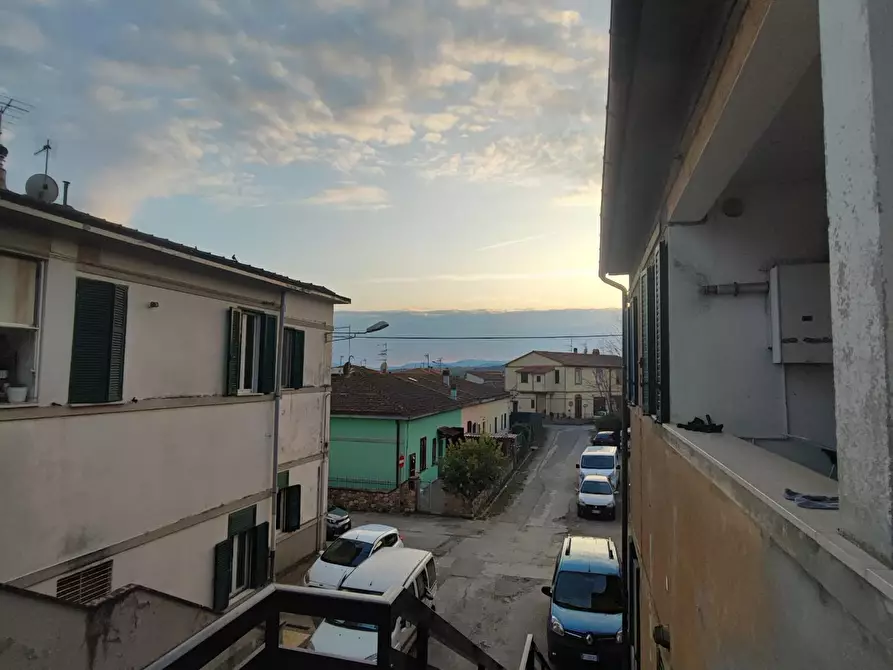 Immagine 2 di Appartamento in vendita  a Roccastrada