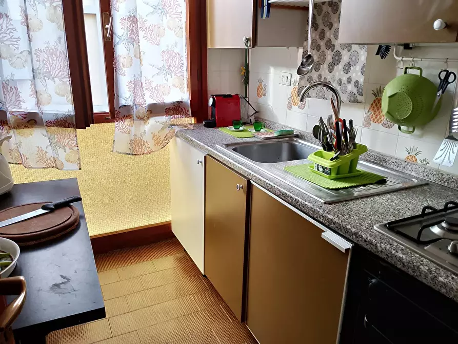 Immagine 11 di Mansarda in affitto  a Rosignano Marittimo