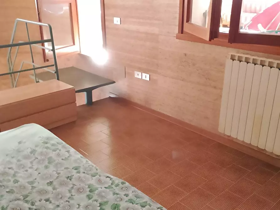 Immagine 34 di Mansarda in affitto  a Rosignano Marittimo