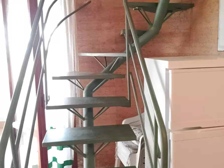 Immagine 7 di Mansarda in affitto  a Rosignano Marittimo
