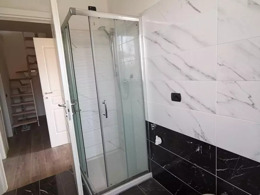 Immagine 13 di Appartamento in vendita  a Santa Croce Sull'arno