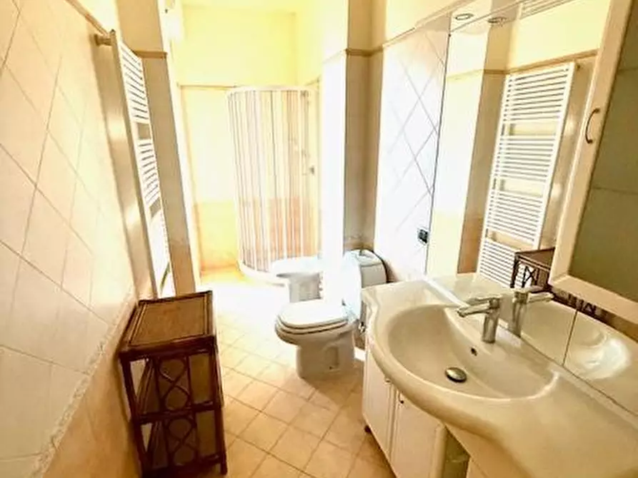 Immagine 10 di Appartamento in vendita  a Camaiore