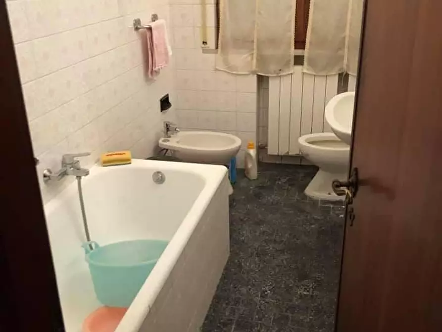 Immagine 7 di Appartamento in vendita  a Carrara