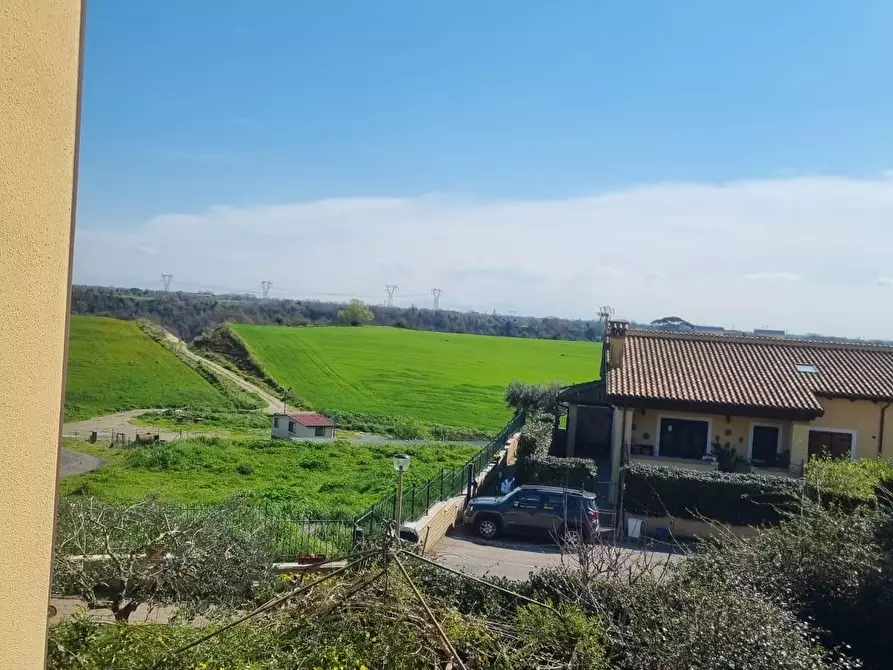 Immagine 30 di Villetta a schiera in vendita  a Fiumicino