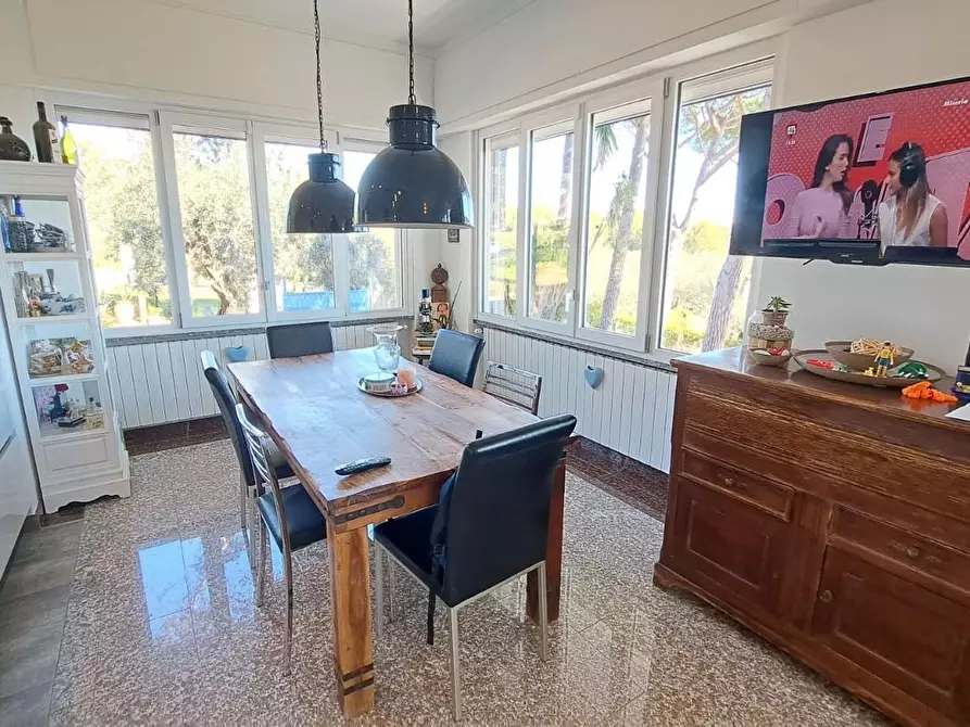 Immagine 14 di Villa in vendita  a Rosignano Marittimo