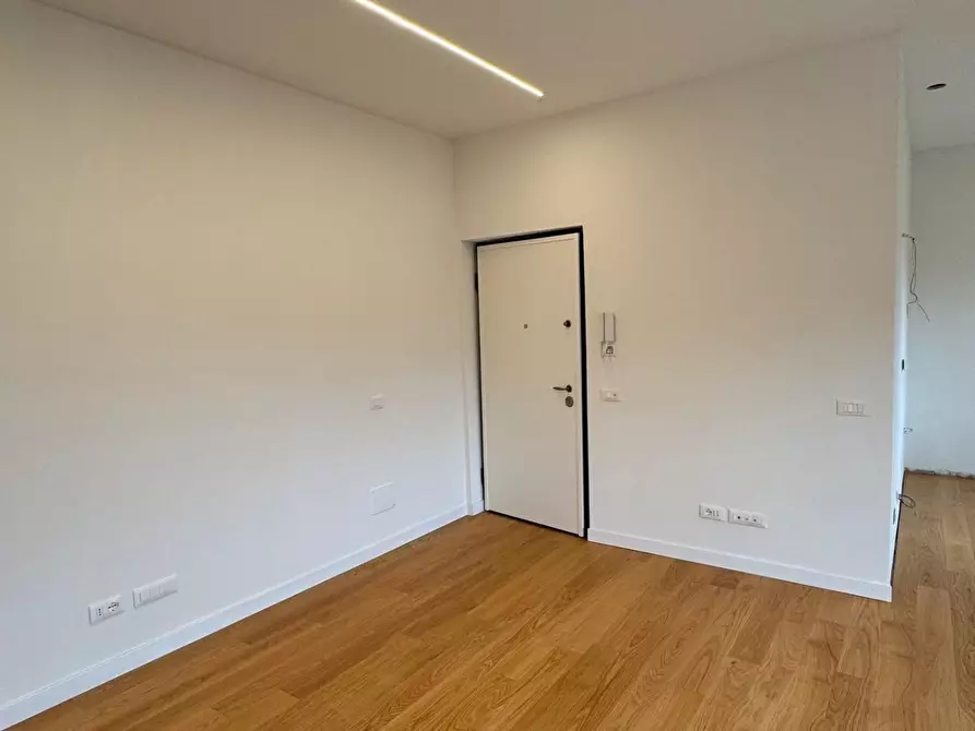 Immagine 10 di Appartamento in vendita  a Massa