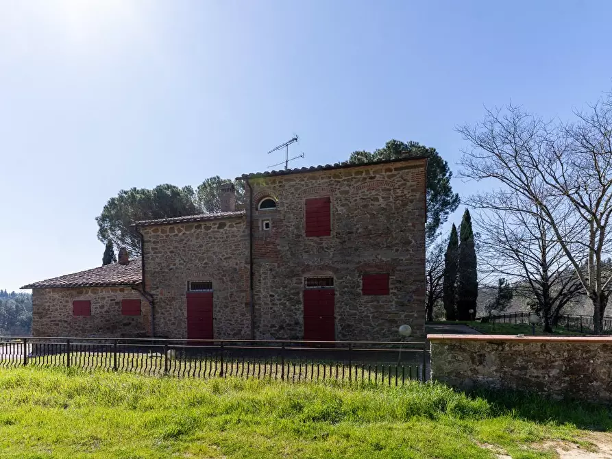 Immagine 18 di Casa colonica in vendita  a Vinci