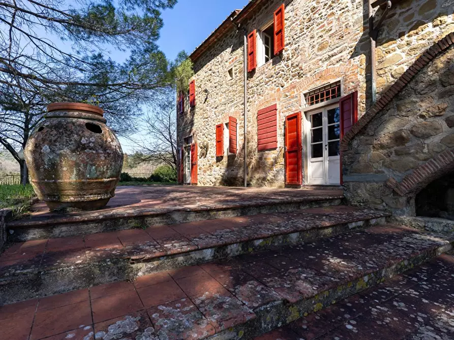 Immagine 7 di Casa colonica in vendita  a Vinci