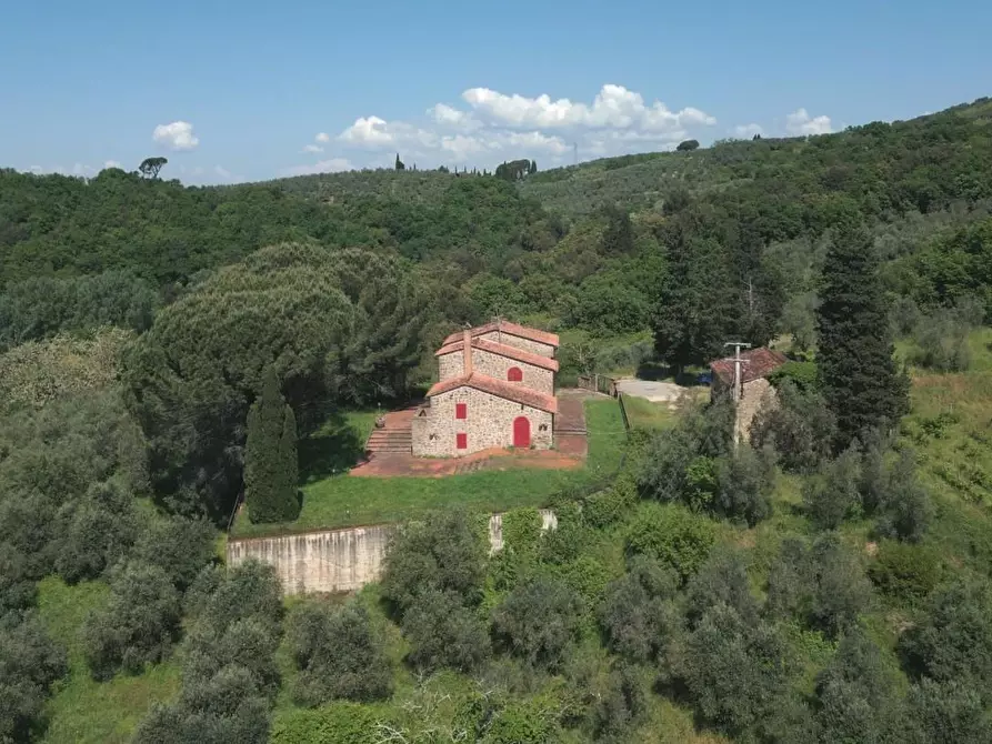 Immagine 20 di Casa colonica in vendita  a Vinci