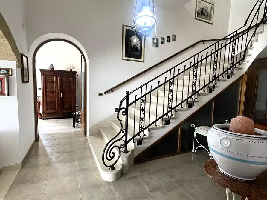 Immagine 9 di Villa in vendita  a Alessano