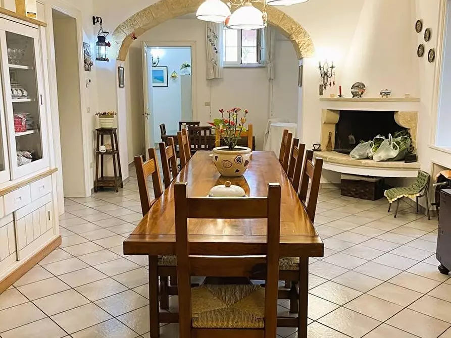 Immagine 17 di Villa in vendita  a Alessano