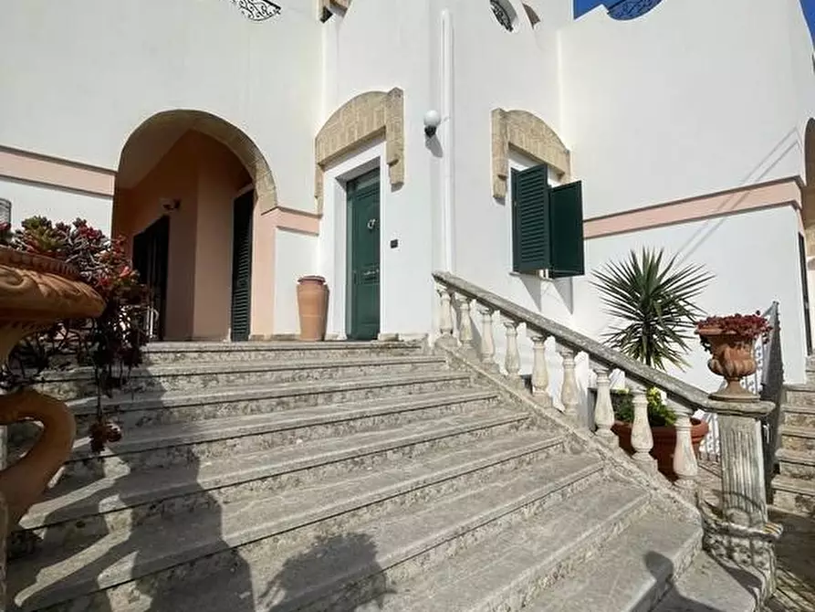 Immagine 33 di Villa in vendita  a Alessano