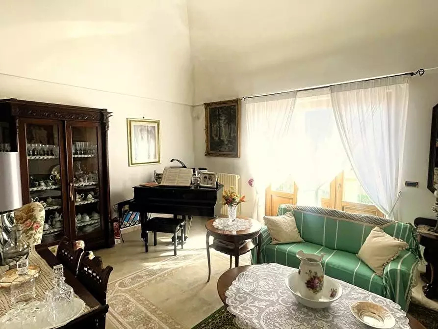 Immagine 4 di Villa in vendita  a Alessano