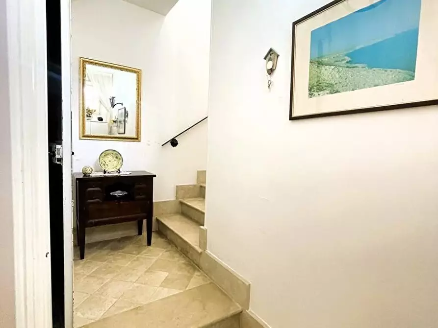 Immagine 21 di Villa in vendita  a Alessano