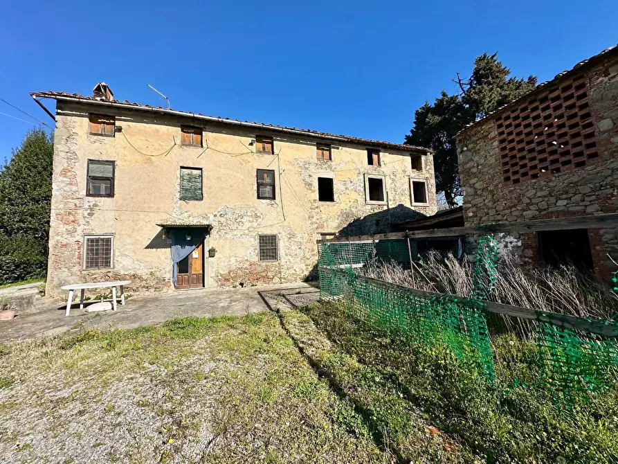 Immagine 4 di Rustico / casale in vendita  a Capannori