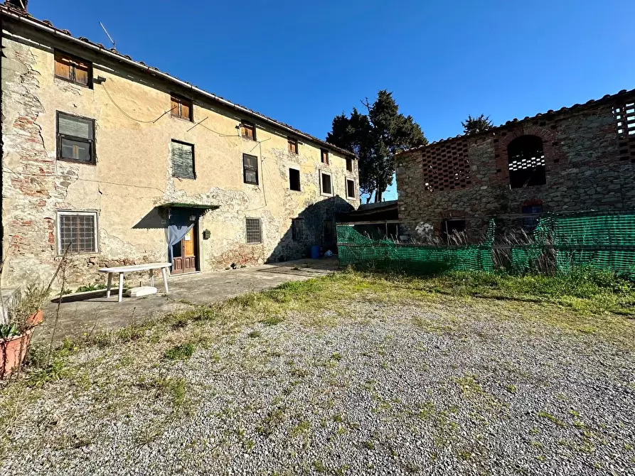 Immagine 1 di Rustico / casale in vendita  a Capannori