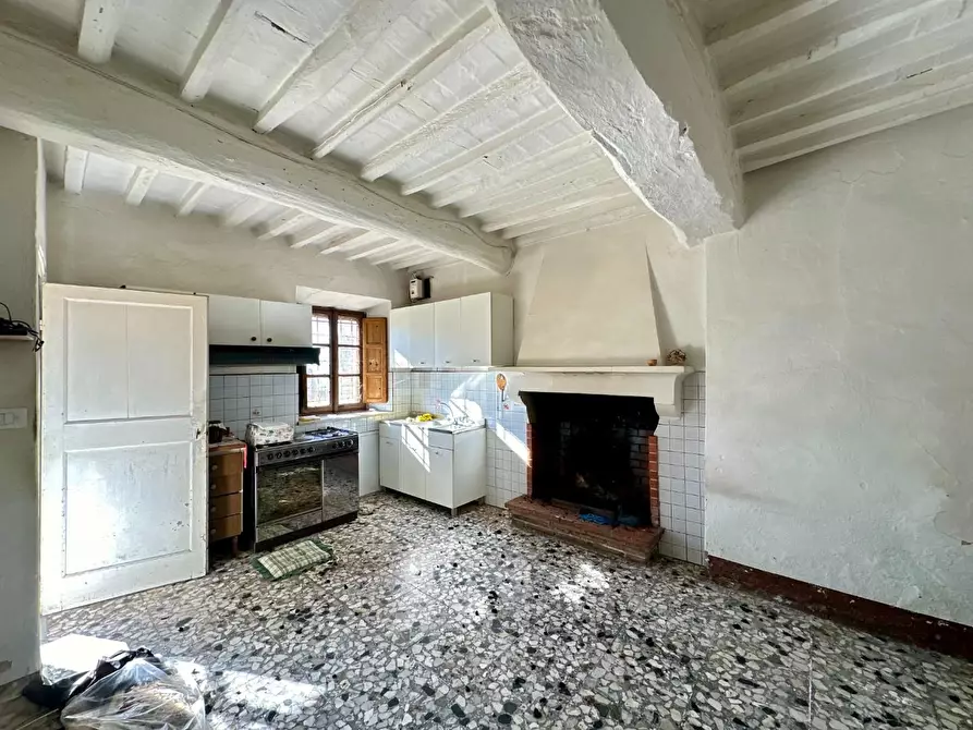 Immagine 14 di Rustico / casale in vendita  a Capannori