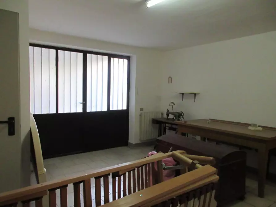 Immagine 10 di Appartamento in vendita  a Empoli