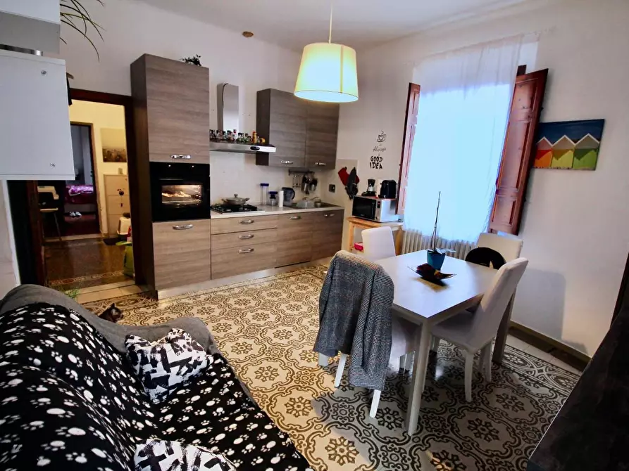 Immagine 2 di Appartamento in vendita  a Cascina