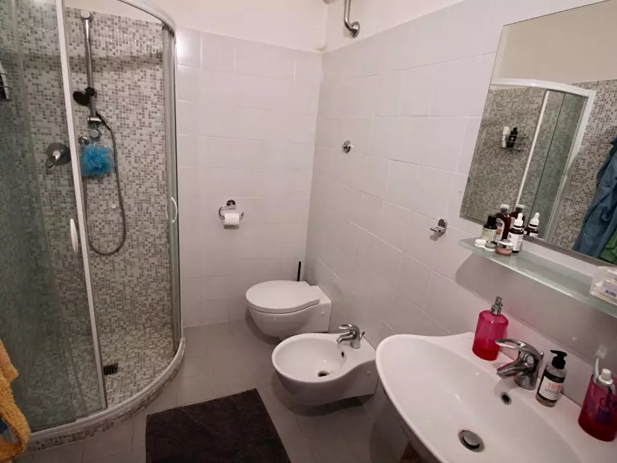 Immagine 9 di Appartamento in vendita  a Cascina