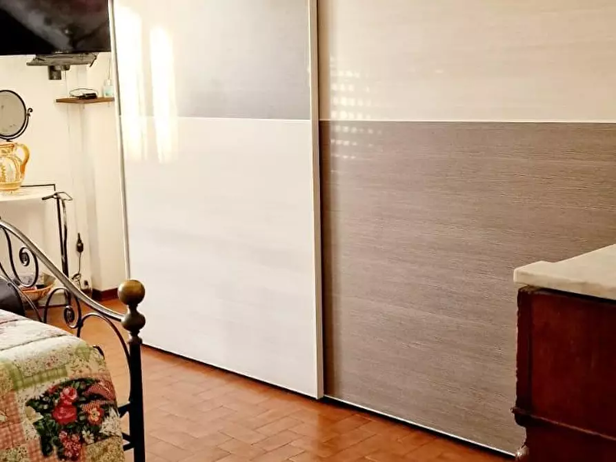 Immagine 7 di Appartamento in vendita  a Carrara