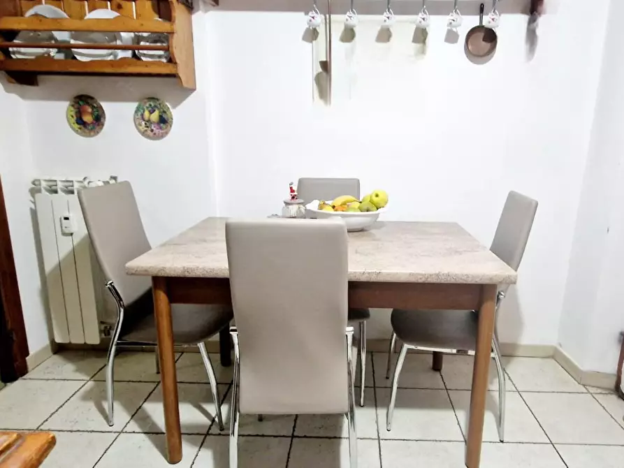 Immagine 16 di Appartamento in vendita  a Carrara