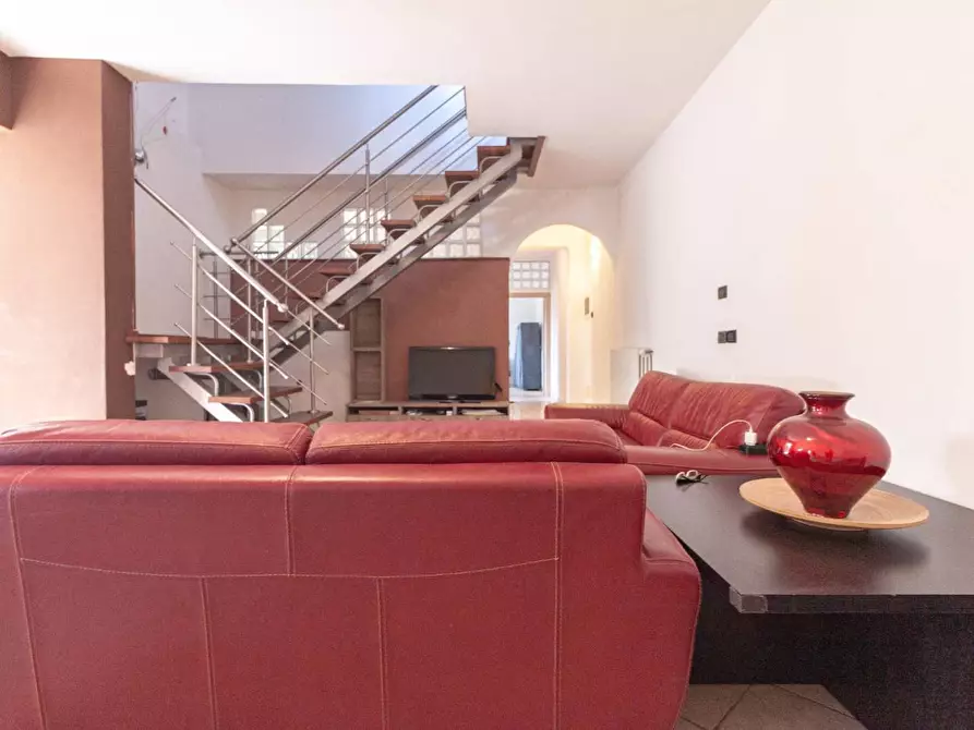 Immagine 4 di Casa bifamiliare in vendita  a Cascina