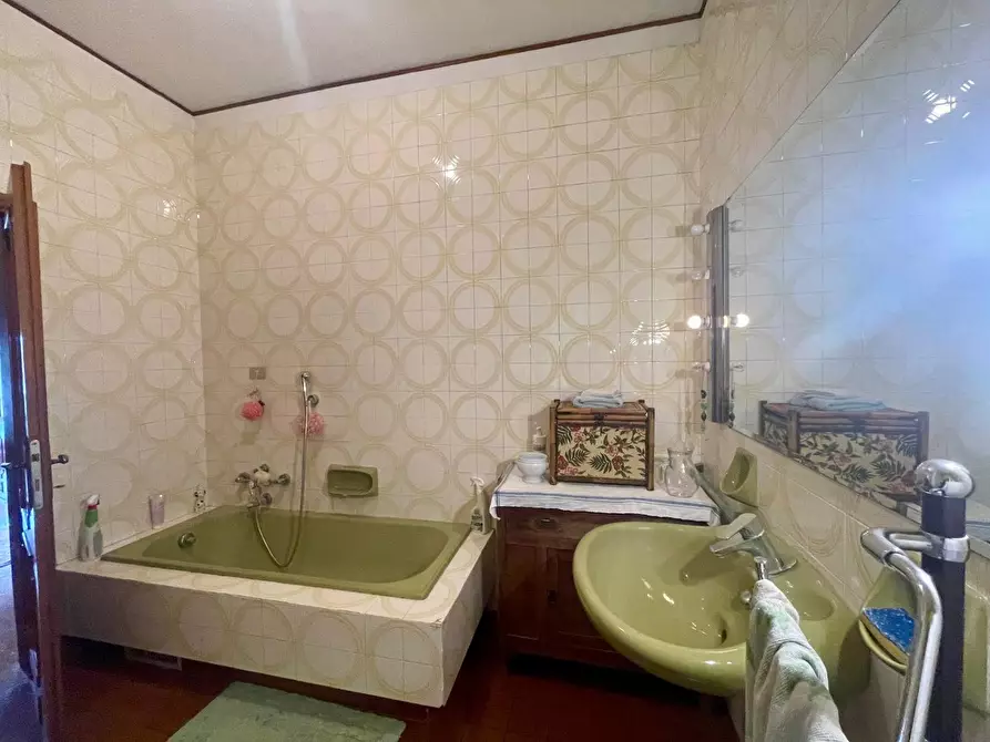 Immagine 28 di Mansarda in vendita  a Empoli