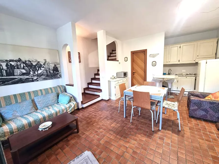 Immagine 2 di Villetta a schiera in affitto  a Viareggio