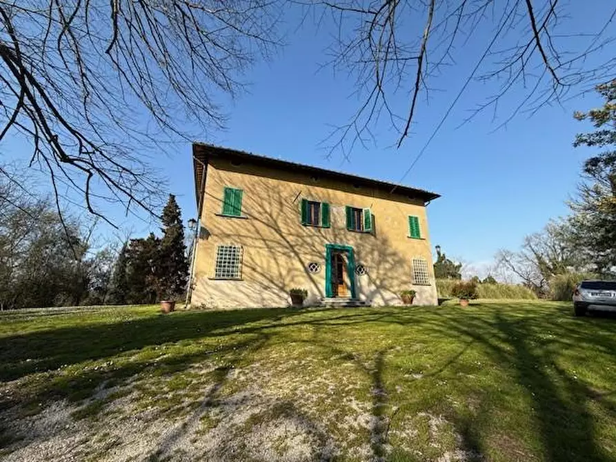 Immagine 10 di Villa in vendita  a Fucecchio