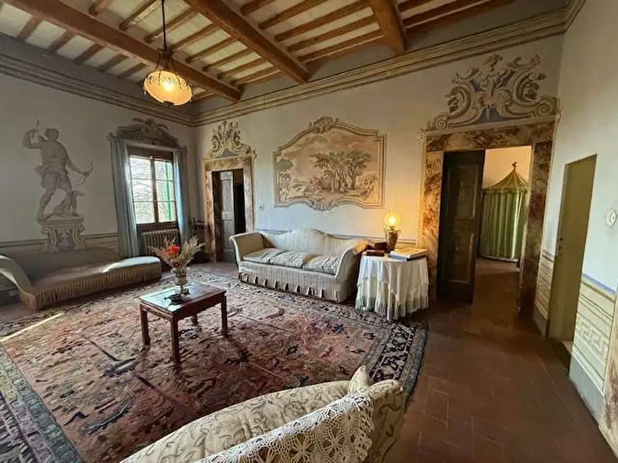 Immagine 34 di Villa in vendita  a Fucecchio