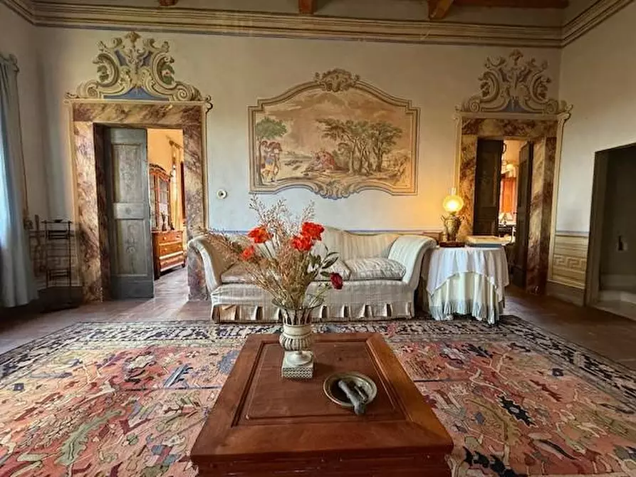 Immagine 37 di Villa in vendita  a Fucecchio