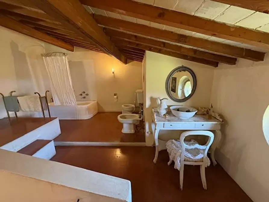 Immagine 54 di Villa in vendita  a Fucecchio