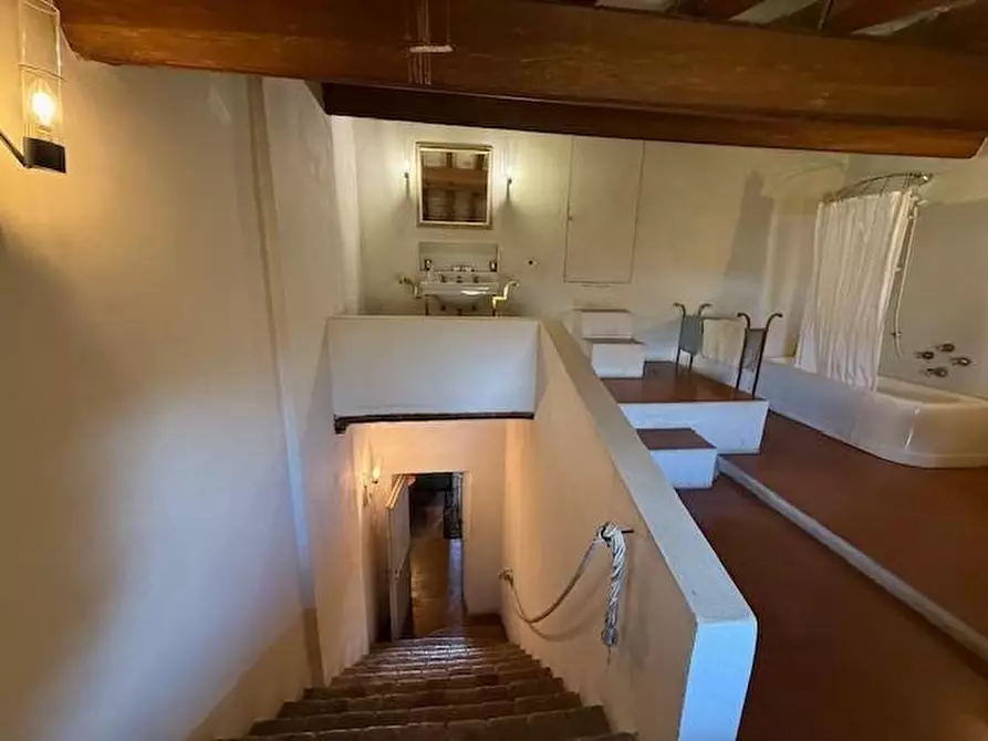 Immagine 53 di Villa in vendita  a Fucecchio