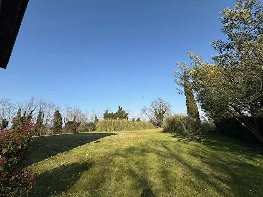 Immagine 11 di Villa in vendita  a Fucecchio