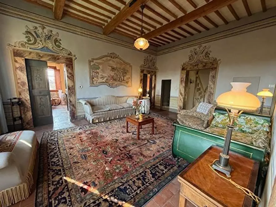 Immagine 36 di Villa in vendita  a Fucecchio