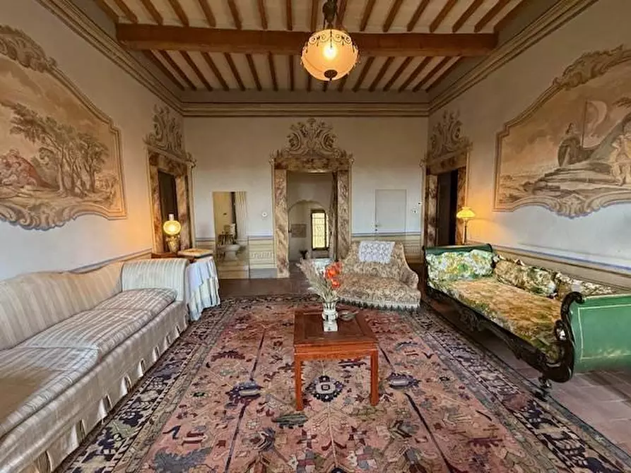 Immagine 35 di Villa in vendita  a Fucecchio