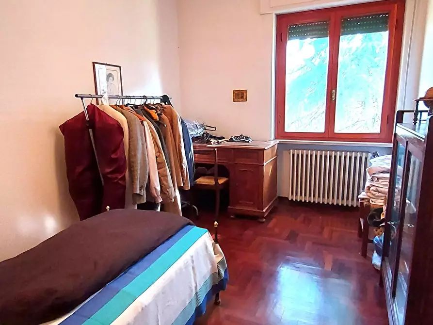 Immagine 14 di Villa in vendita  a Lucca