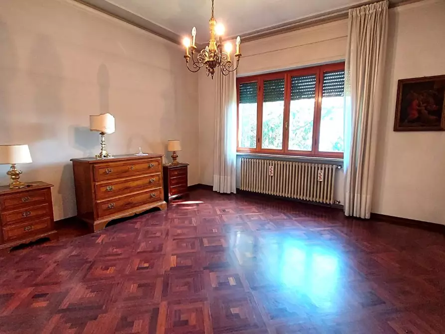 Immagine 16 di Villa in vendita  a Lucca