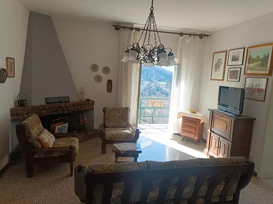 Immagine 6 di Casa indipendente in vendita  a Sillano Giuncugnano