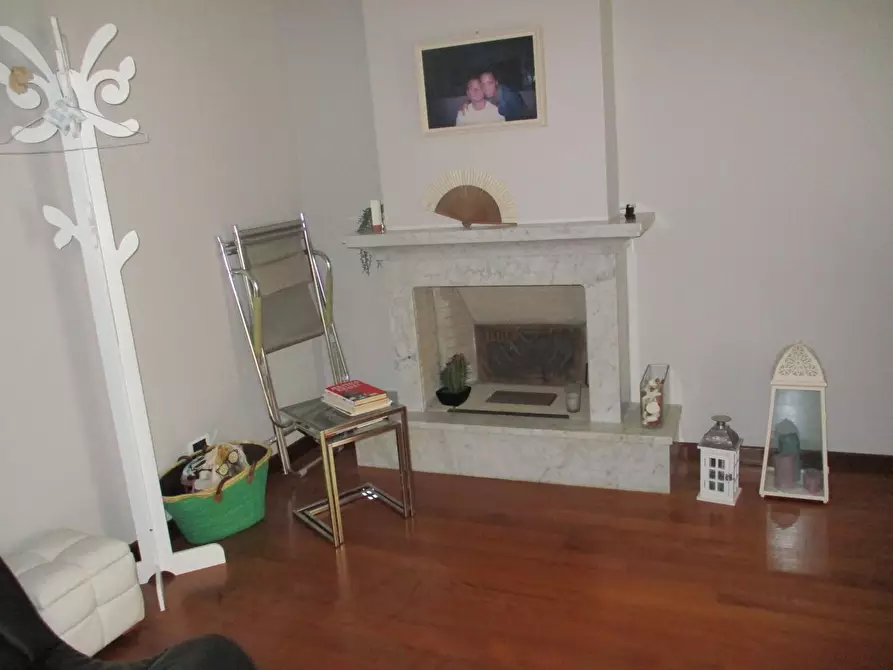 Immagine 19 di Villa in vendita  a Viareggio